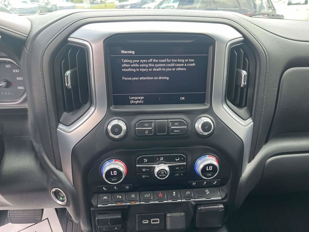 Used 2022 Silver GMC SLT image 22