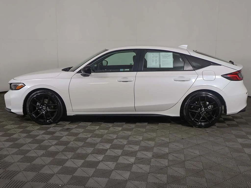 Certified Used 2026 Platinum White Pearl Honda Sport image 15