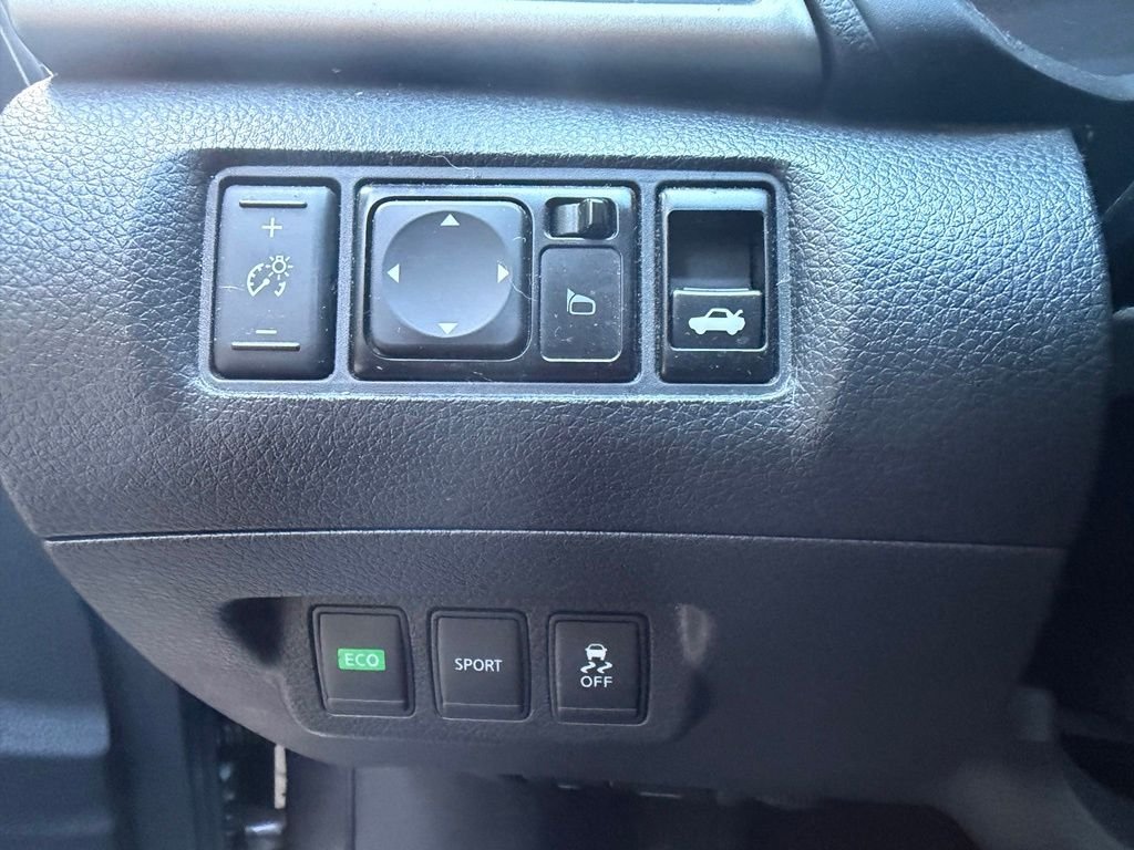 Used 2015 Gun Metallic Nissan S image 15