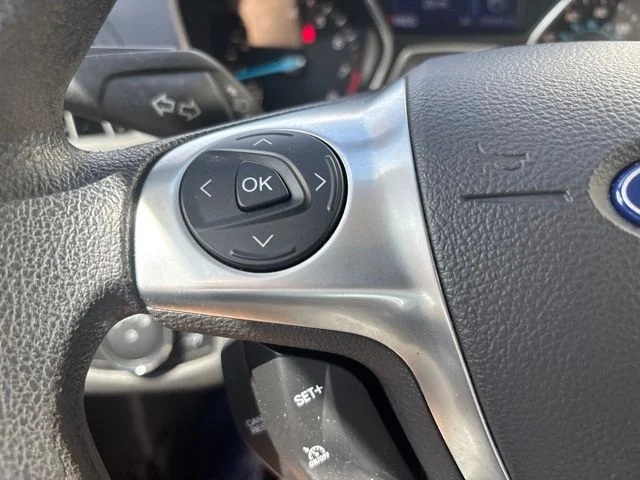 Used 2014 Red Ford SE image 18