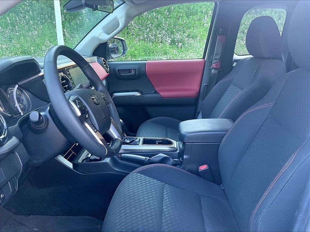 Used 2023 White Toyota SR5 image 4