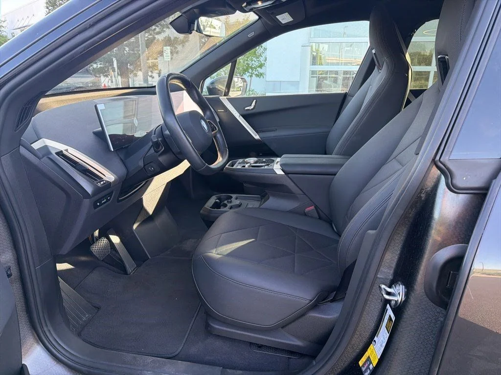 Certified Used 2023 Gray BMW xDrive50 image 10