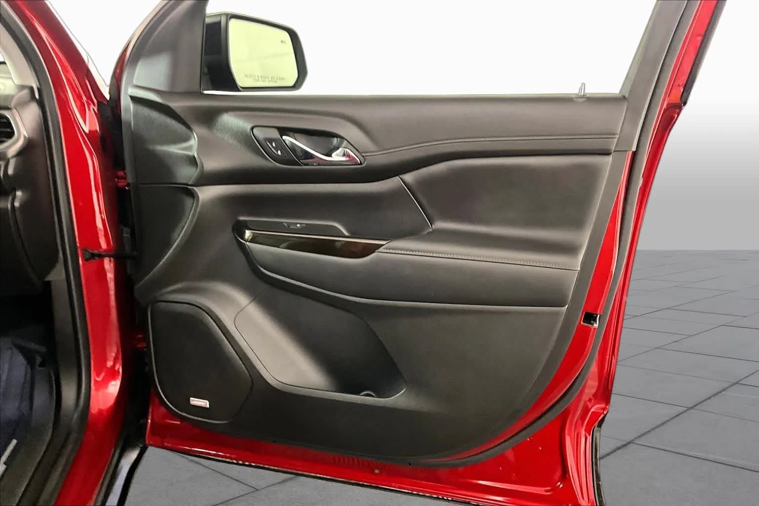 Used 2023 VOLCANIC RED TINCOAT GMC AT4 image 43