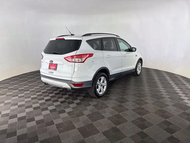 Used 2015 White Ford SE image 5
