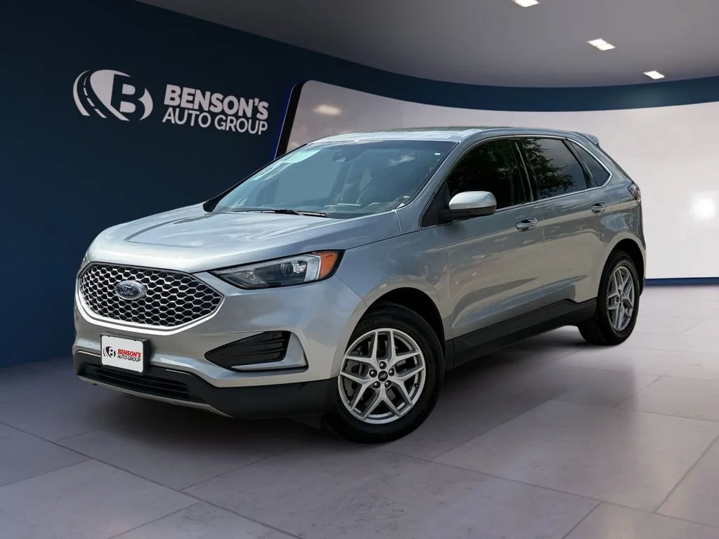 Used 2024 Silver Ford SEL image 1