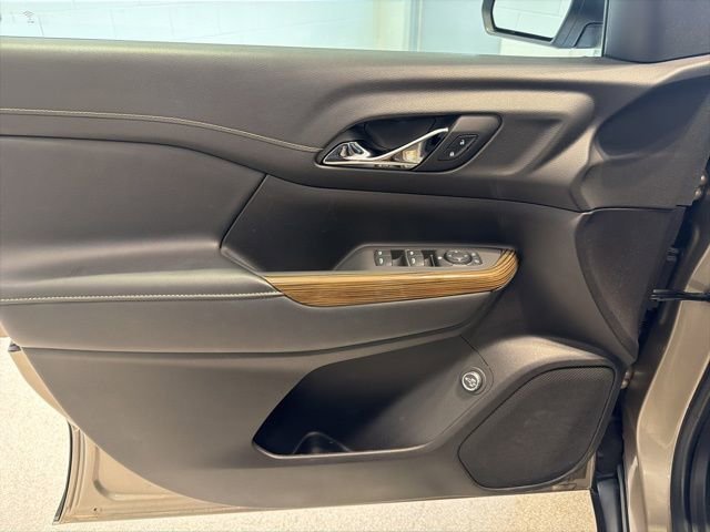 Certified Used 2023 Light Stone Metallic GMC SLE image 19