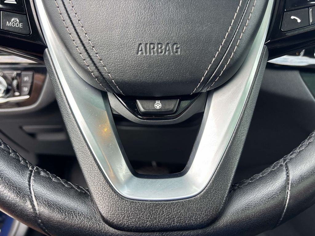 Used 2021 Blue BMW 540i xDrive image 20