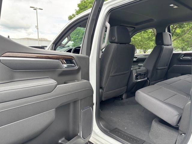 New 2026 Summit White GMC Elevation image 37