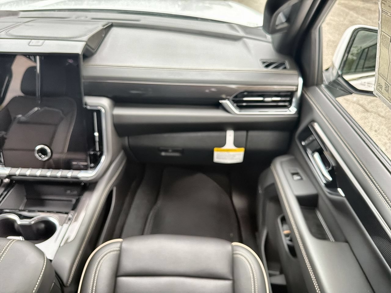 2026 GMC Yukon XL Elevation - Photo 24