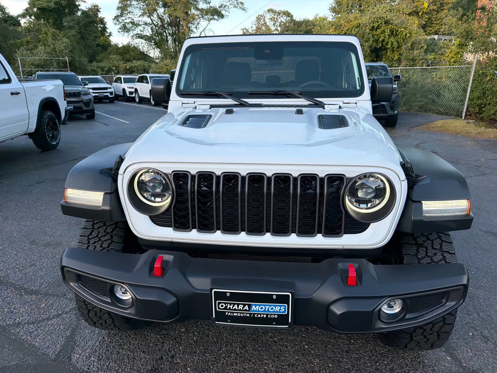 Used 2024 Bright White Clearcoat Jeep Rubicon image 26