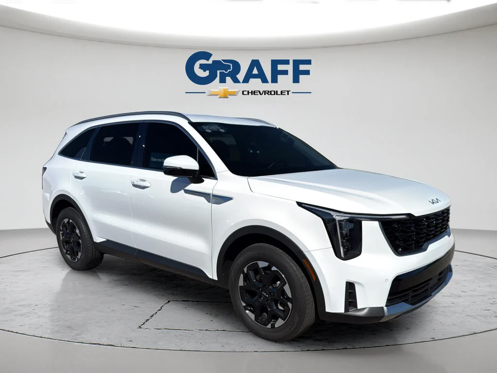 2025 Kia Sorento S - Photo 16
