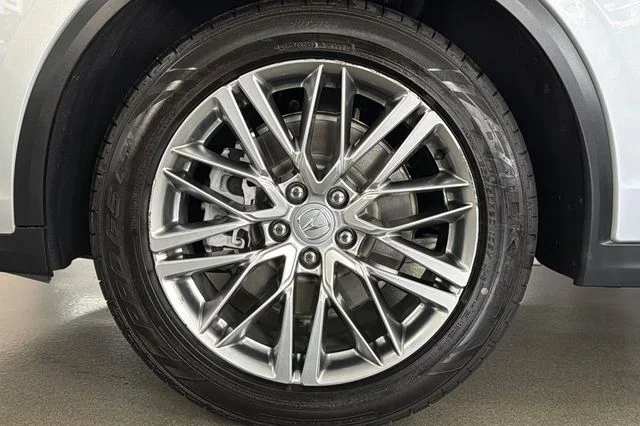 Used 2024 Liquid Carbon Metallic Acura Advance image 31