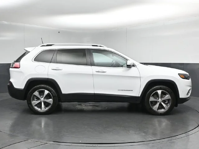 Used 2021 Bright White Clearcoat Jeep Limited image 8