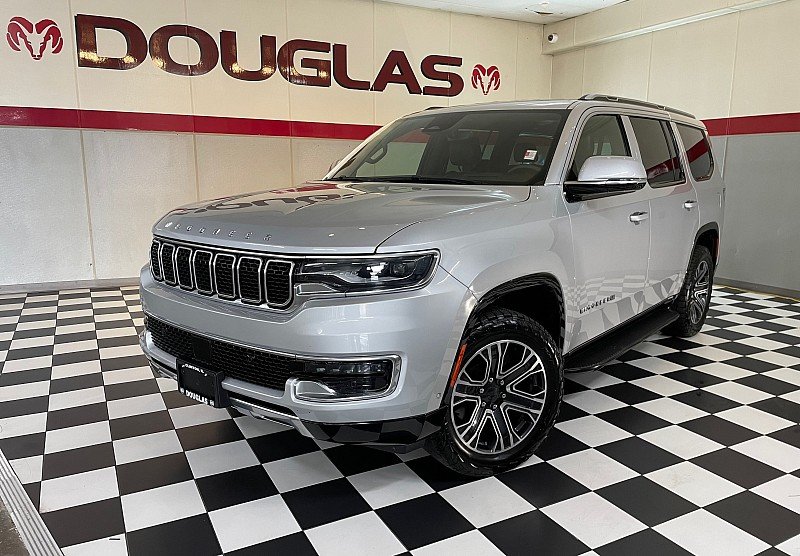 2022 Jeep Wagoneer