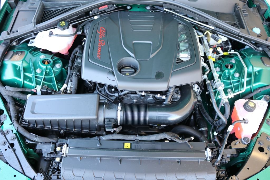 2025 Alfa Romeo Giulia Base - Photo 29