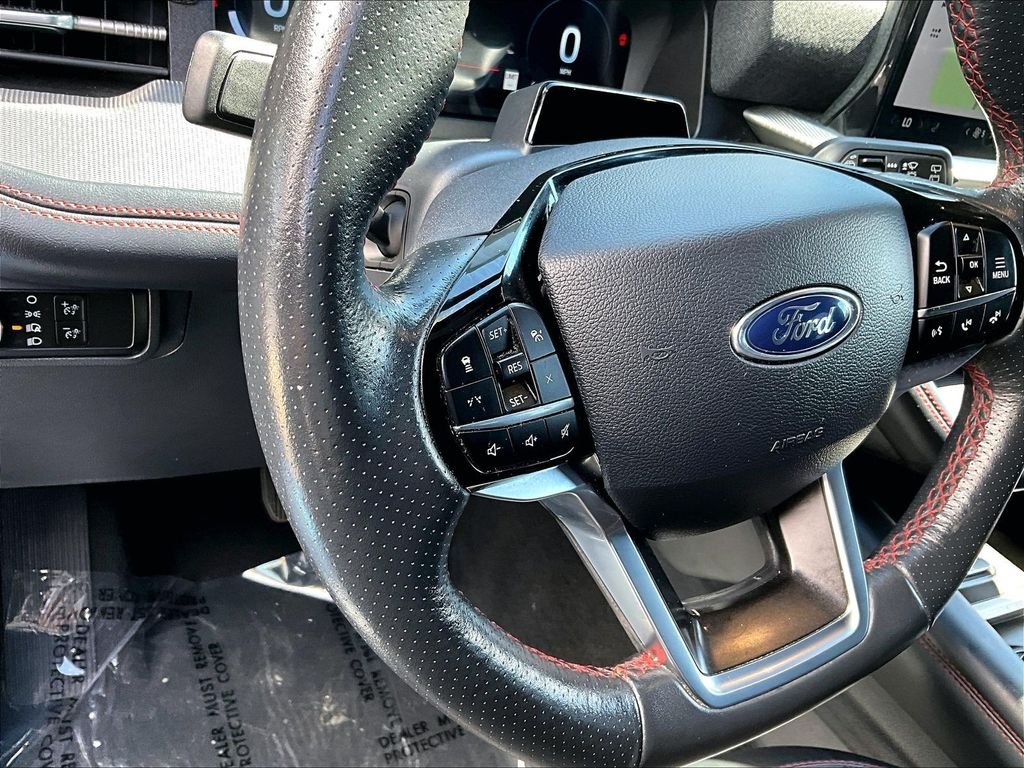 Used 2025 Gray Ford ST-Line image 19