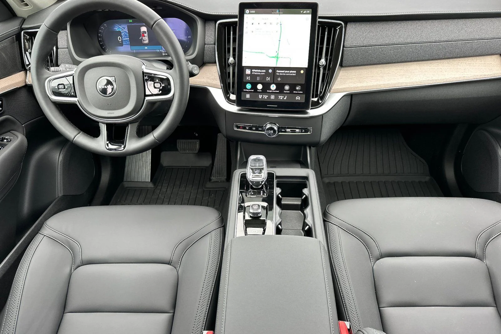 New 2026 Gray Volvo T8 Plus image 12