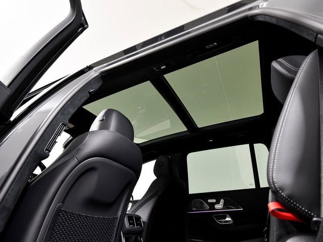 New 2026 MANUFAKTUR Silicon Grey Mercedes-Benz GLS 63 AMG® image 103