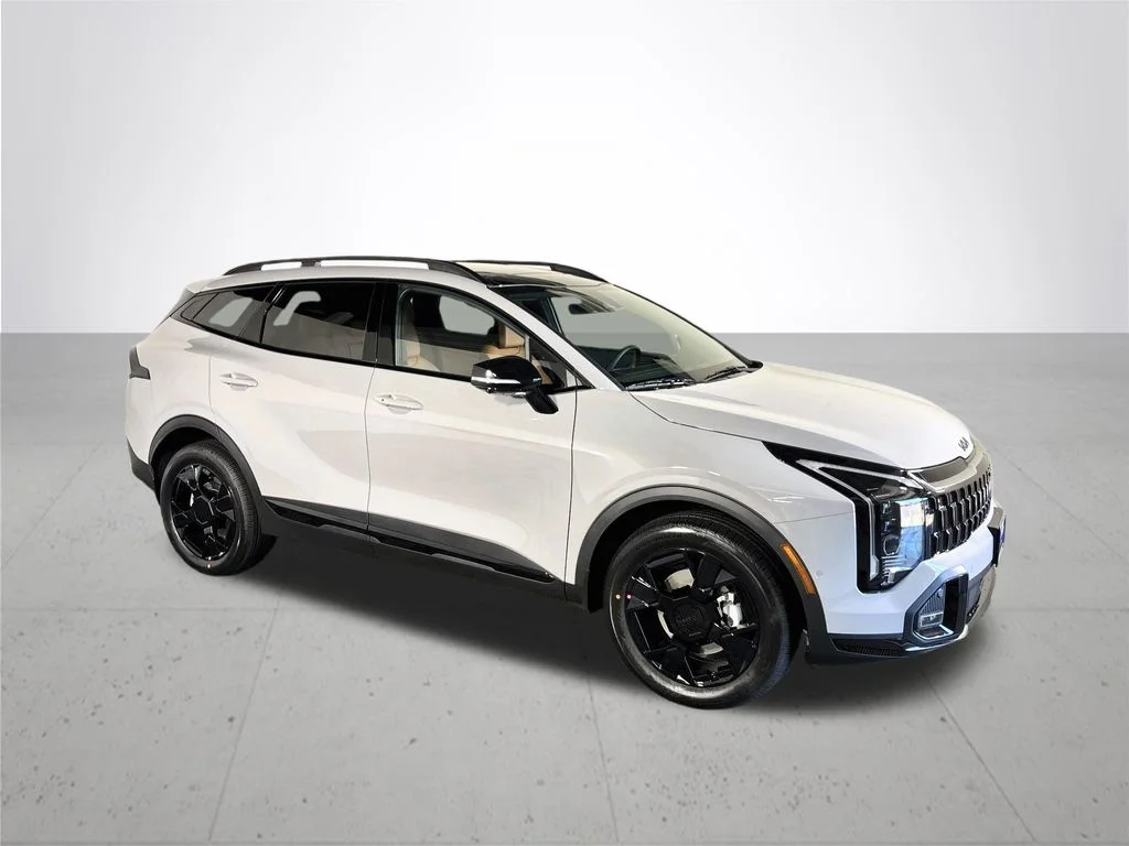 New 2027 Wolf Gray Kia X-Line image 4