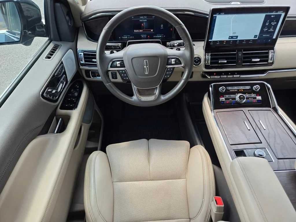Used 2024 Blue Lincoln Reserve image 15