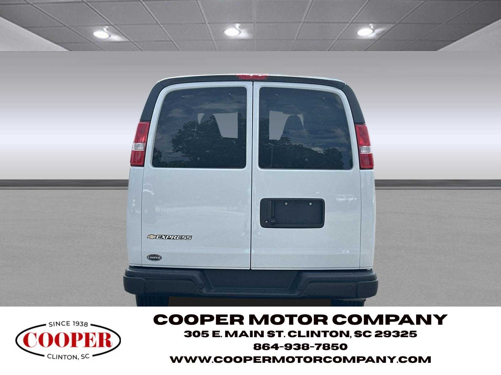 Used 2025 Summit White Chevrolet LS image 4