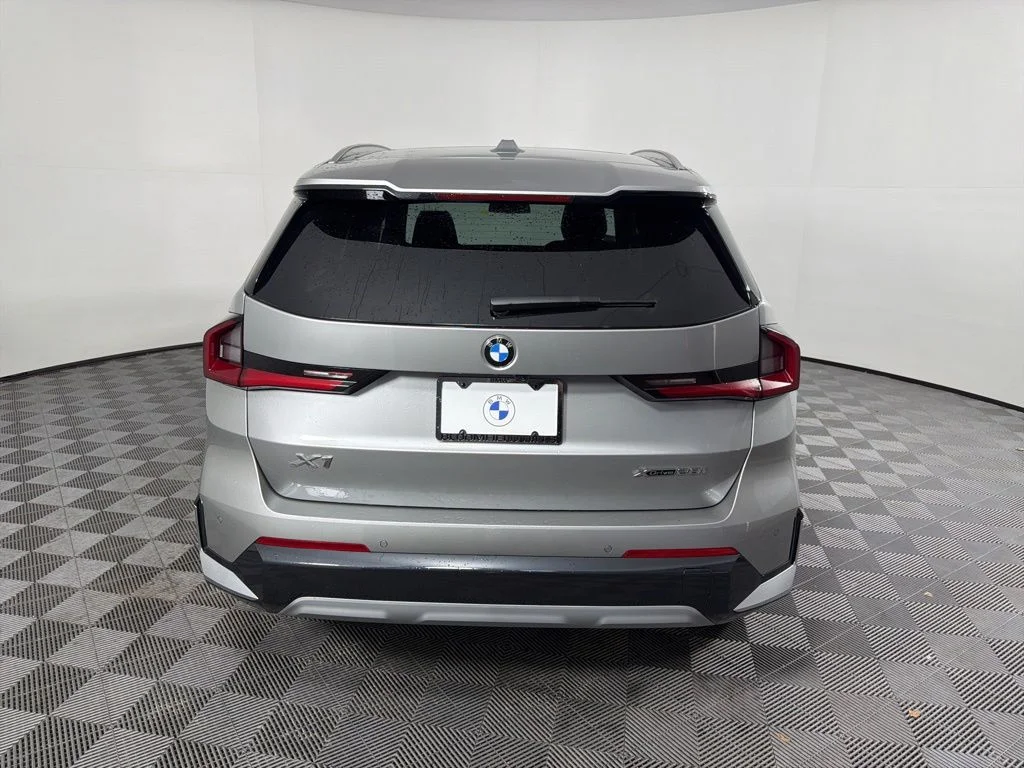 Used 2026 Space Silver Metallic BMW xDrive28i image 6