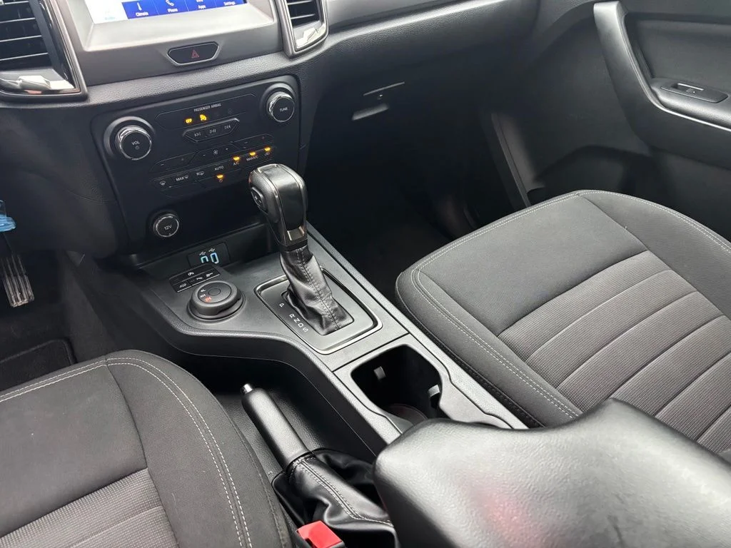 Used 2019 Silver Ford XLT image 22