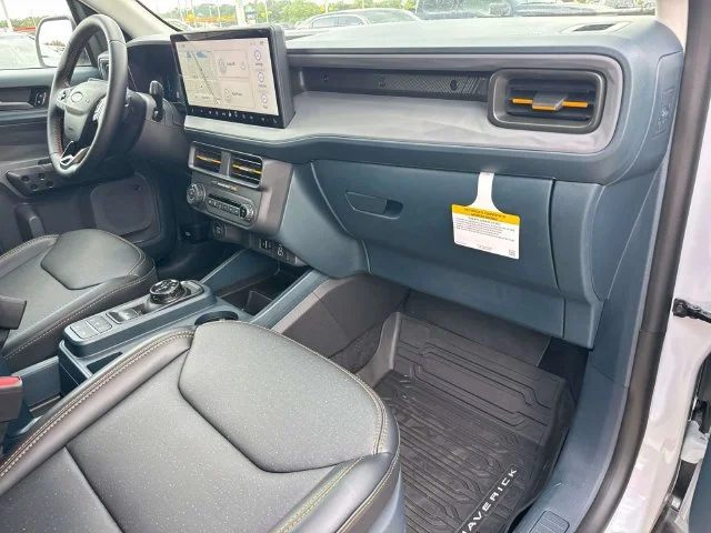 New 2026 Space White Metallic Ford Tremor® image 15