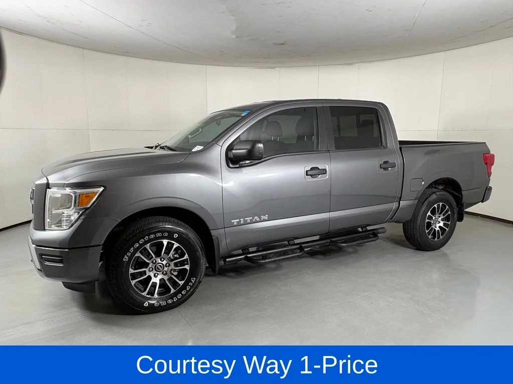 Used 2024 Gray Nissan SV image 6