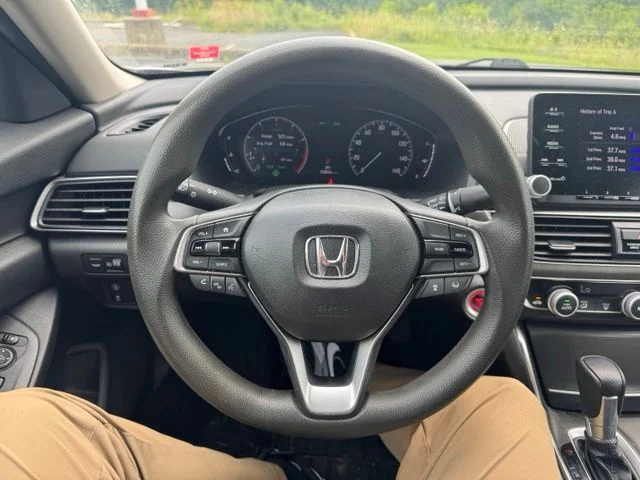 Used 2019 Lunar Silver Metallic Honda LX image 16
