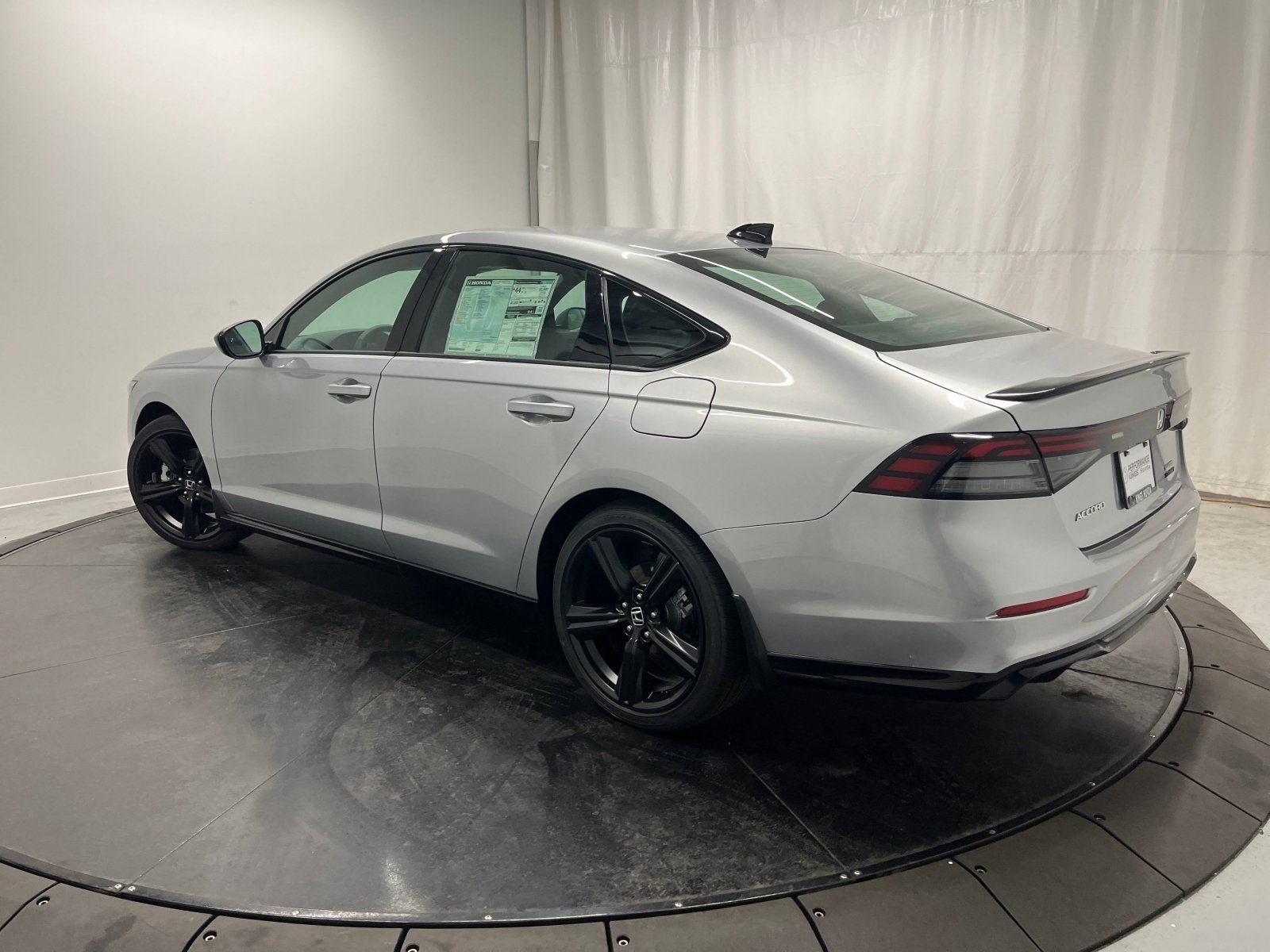 Certified Used 2025 Solar Silver Metallic Honda Sport-L image 17