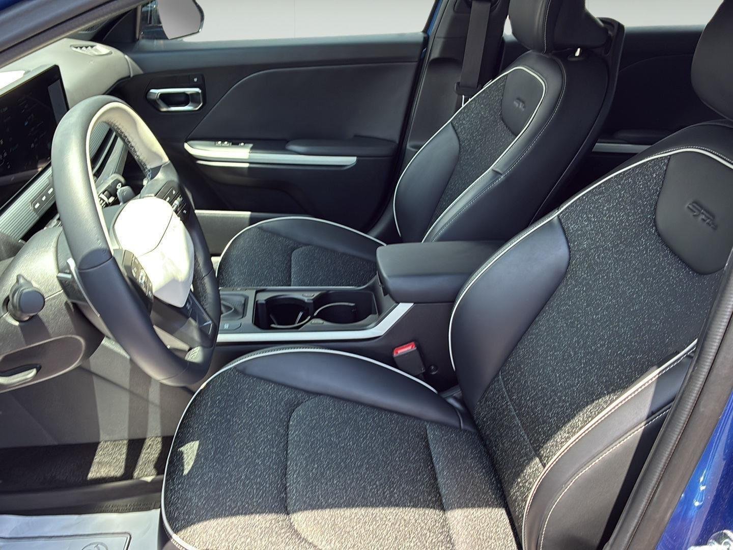 Used 2025 Wave Blue Kia GT-Line image 11