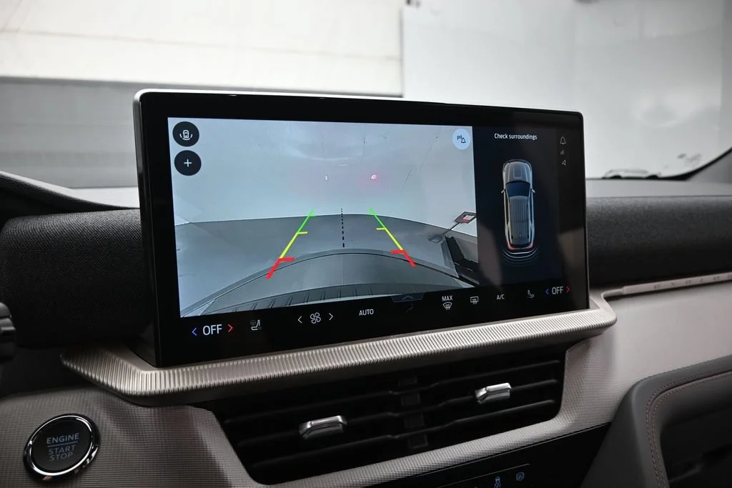 New 2027 Avalanche Gray Ford Active image 15