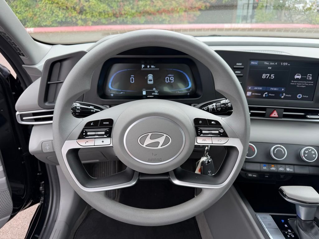 Used 2024 Abyss Black Hyundai SE image 18