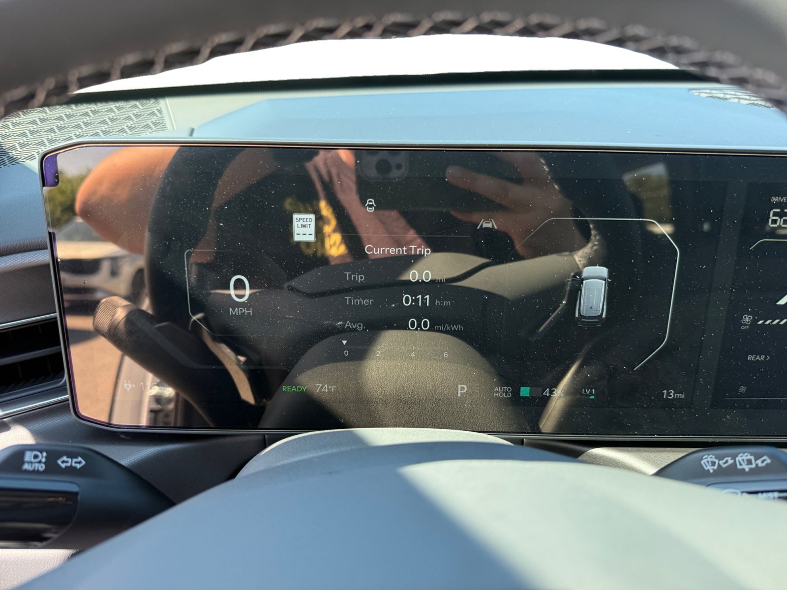 New 2026 Glacial White Pearl Kia Land AWD image 11