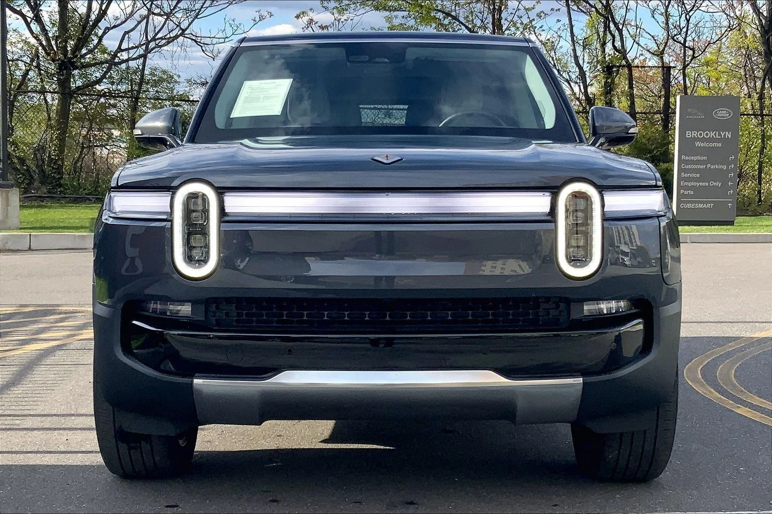 Used 2025 Rivian R1S Adventure with VIN 7PDSGBBA4SN048282 for sale in Brooklyn, NY