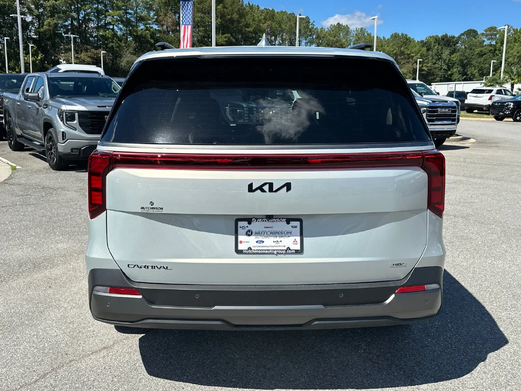New 2027 Silver Kia SX image 6