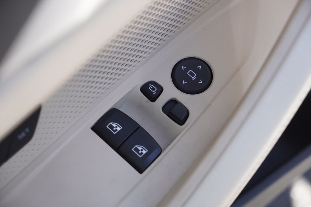 Used 2025 White BMW 430i image 16