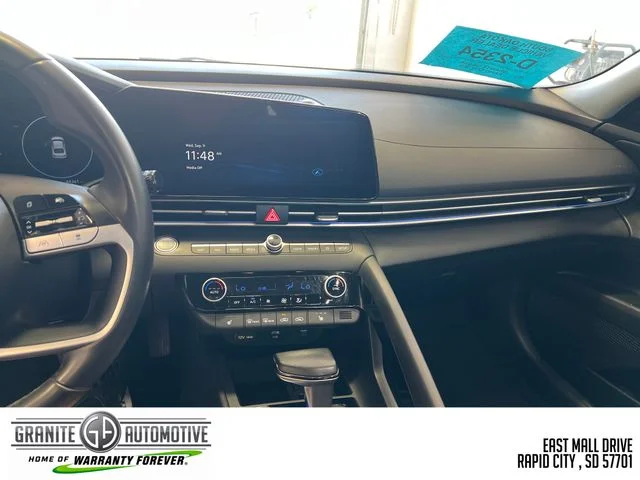 Used 2025 Red Hyundai Limited image 13