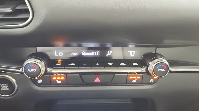 2025 Mazda CX-30 Turbo Premium Plus - Photo 22