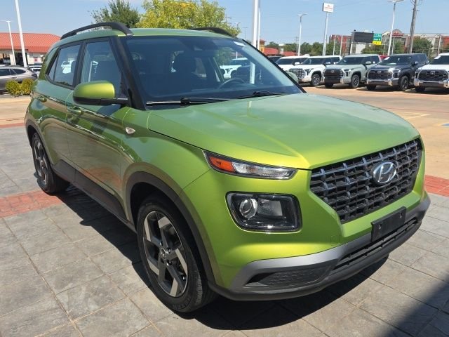 Used 2021 Green Hyundai SEL image 11