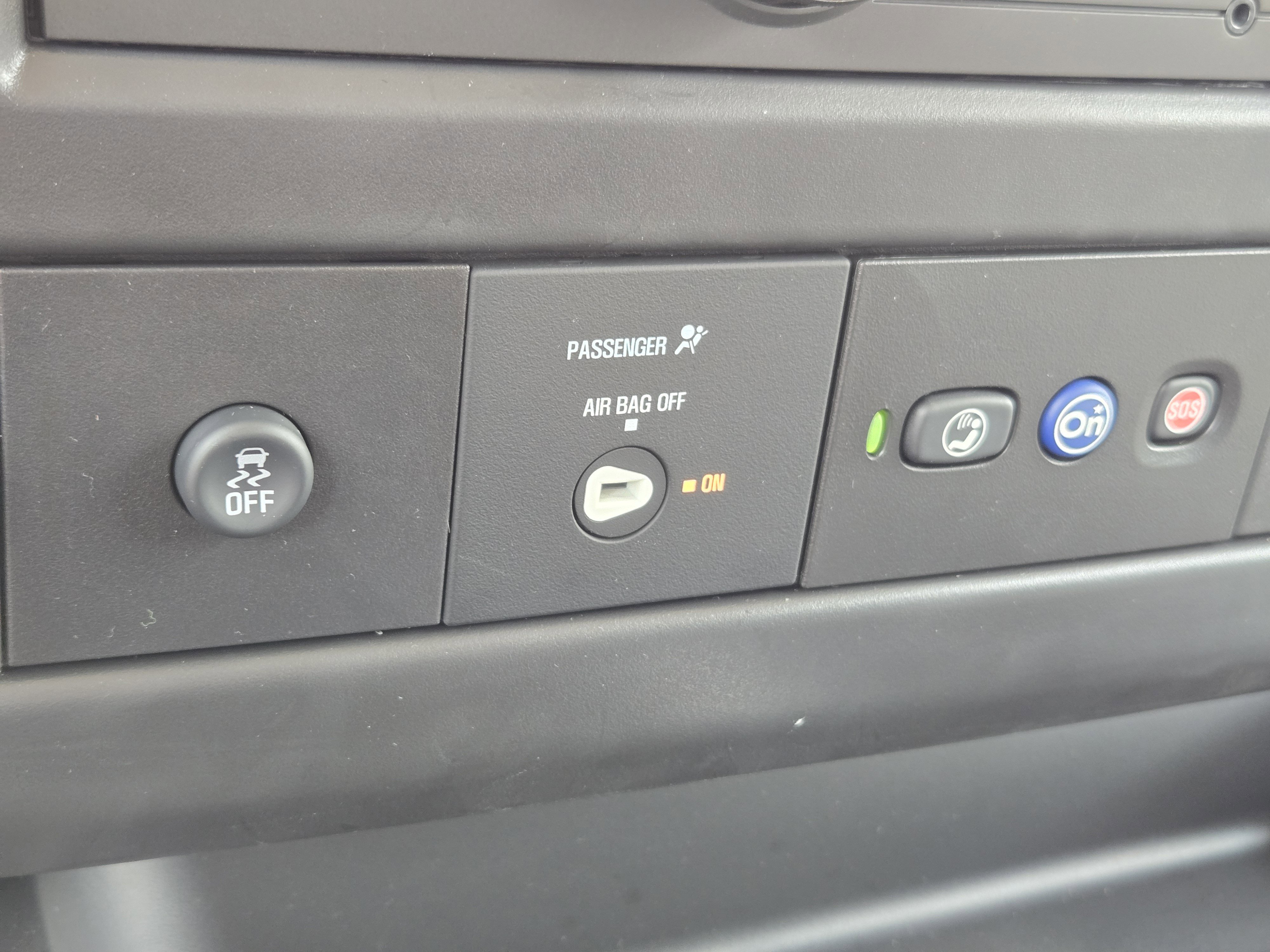 2025 Chevrolet Express Cargo Work Van - Photo 24