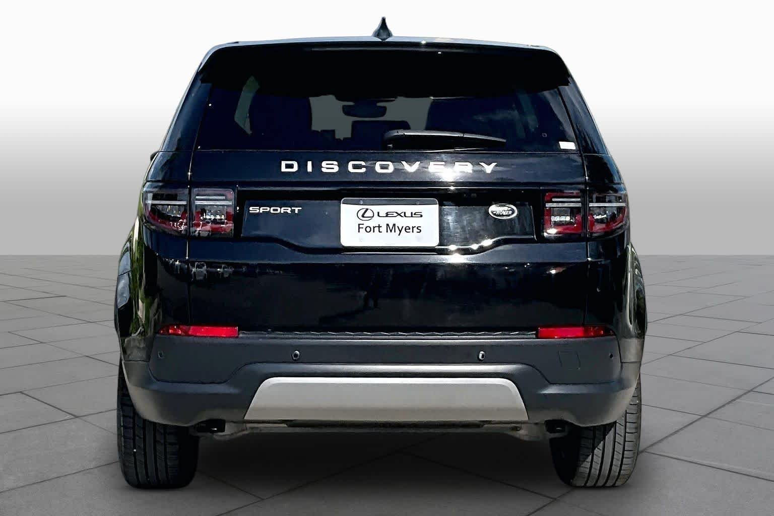 Used 2022  Land Rover S image 5