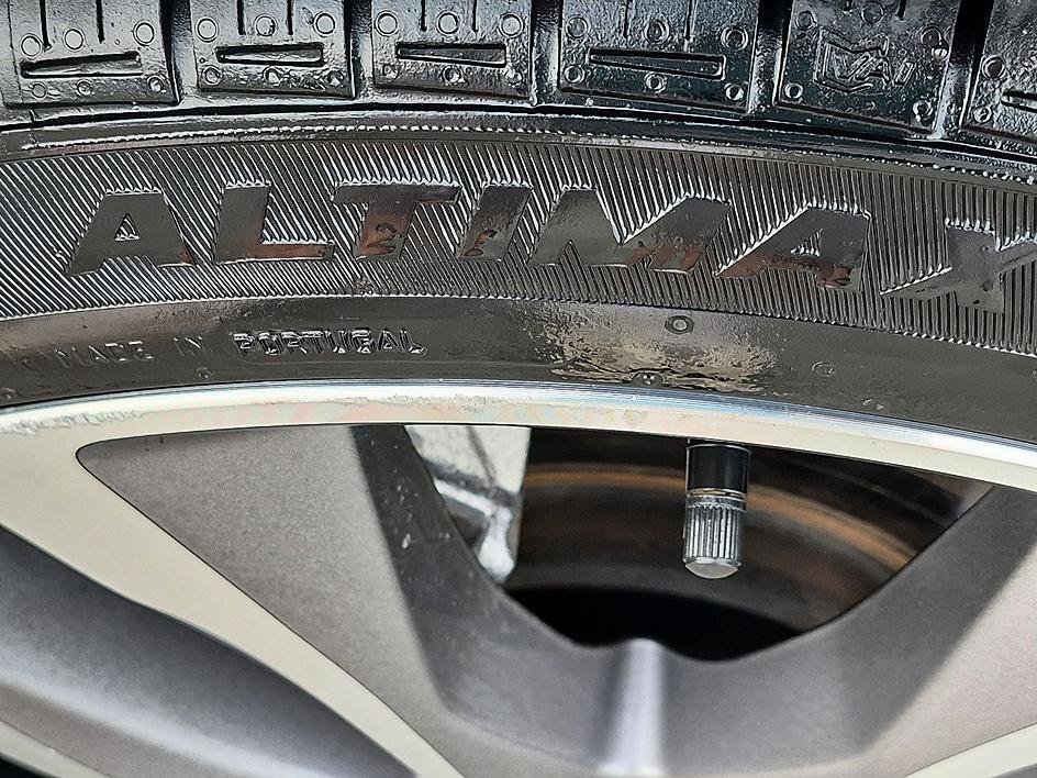 Used 2024 Mosaic Black Metallic Chevrolet LT image 11