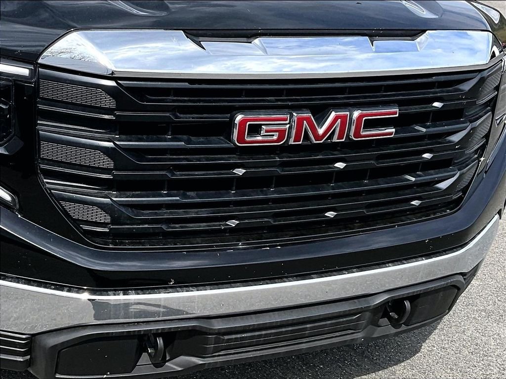 Used 2024 Onyx Black GMC Pro image 28