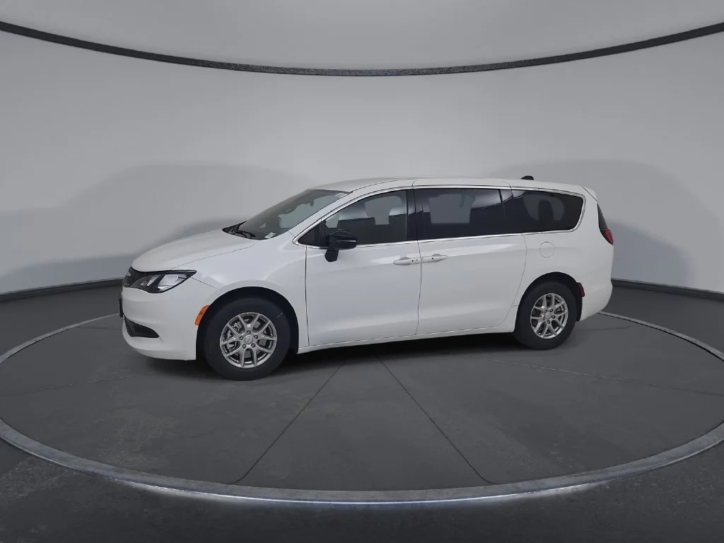 New 2027 Bright White Clear-Coat Paint Chrysler LX image 7