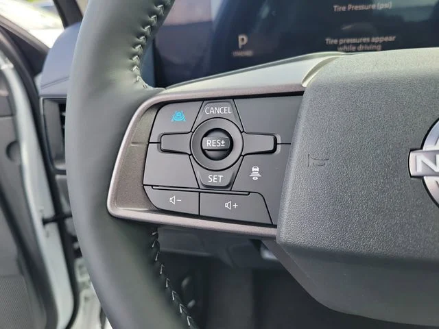 New 2026 Aspen White TriCoat Nissan SL image 11