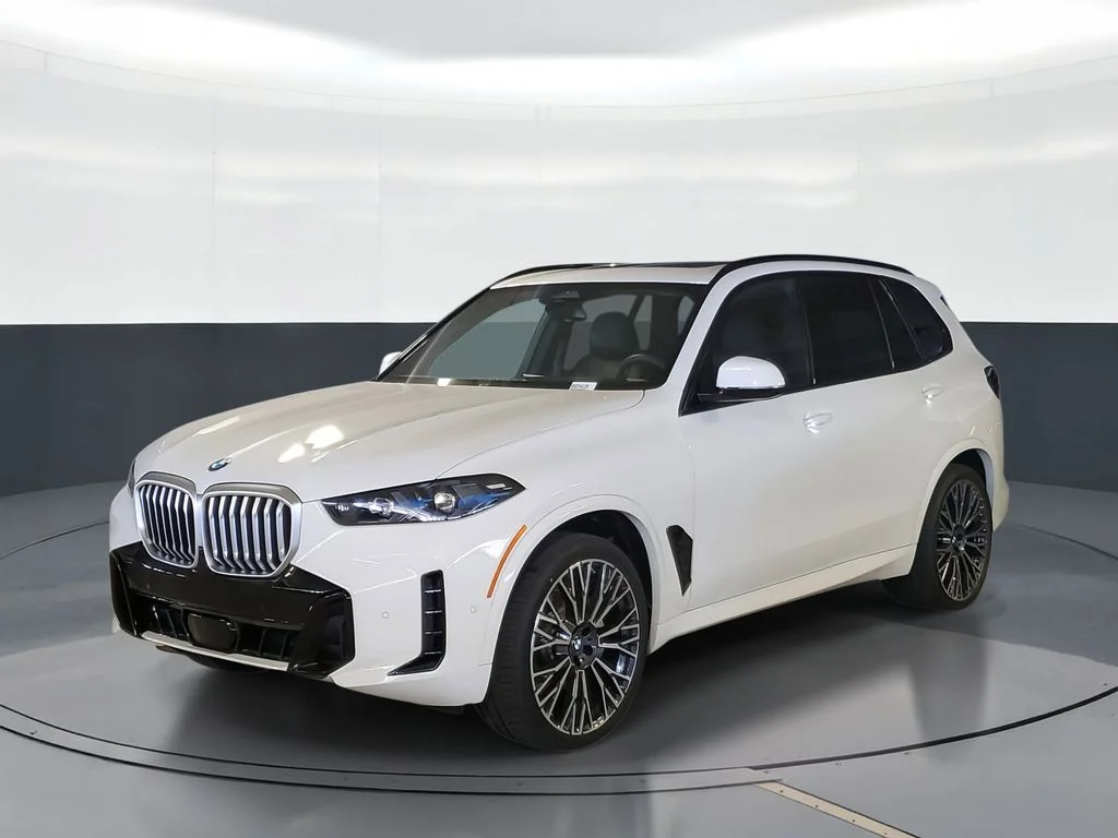 Used 2026 White BMW sDrive40i image 1