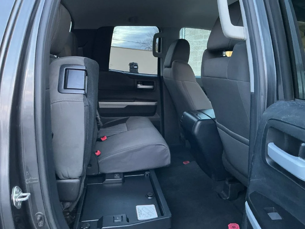 Used 2017 Gray Toyota SR5 image 32