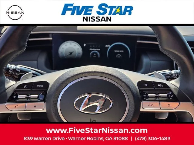 Used 2023 Black Hyundai SE image 27